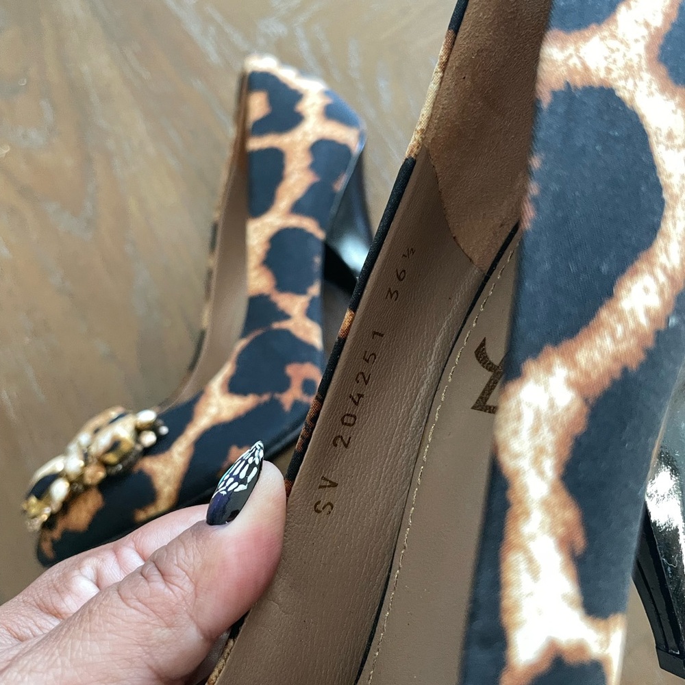 Yves Saint Laurent Black and Brown Embellished Heels - Picture 10 of 10